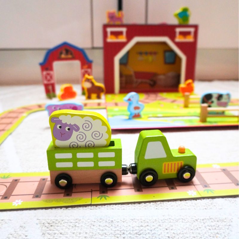 Farm Toy Set - Play set in a portable box